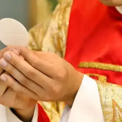 Msza po łacinie w Polsce do kiedy? Ograniczenia i przyszłość tej tradycji