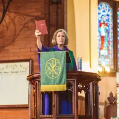 Kiedy jest czytanie na mszy? Poznaj kluczowy moment liturgii słowa