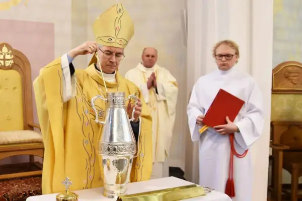 O której jest msza w wielki czwartek? Sprawdź godziny liturgii w parafii